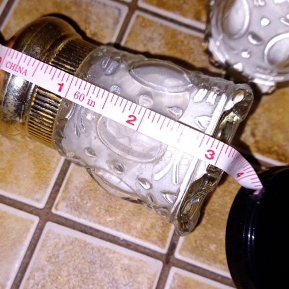 Avon Collectable Vintage Salt & Pepper Shakers/W Roses Rose's Powder - Picture 6 of 6